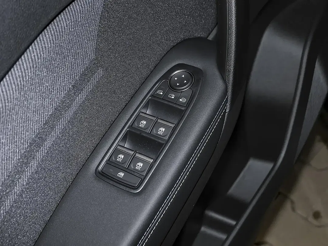 Renault Captur - Thumbnail 12