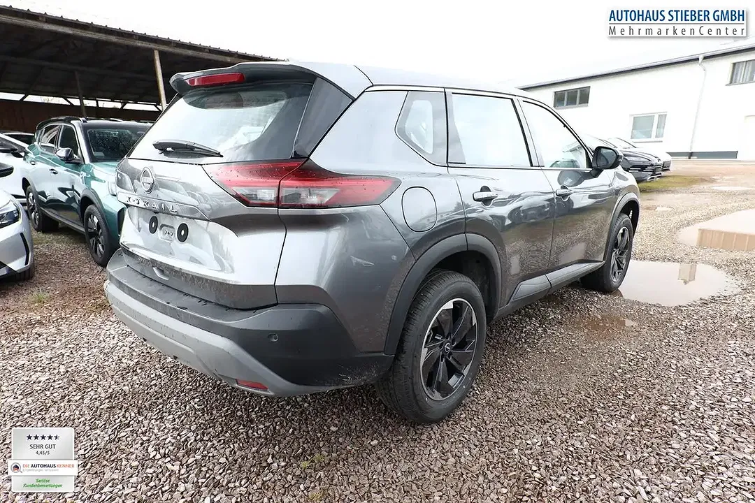 Nissan X-Trail - Thumbnail 3