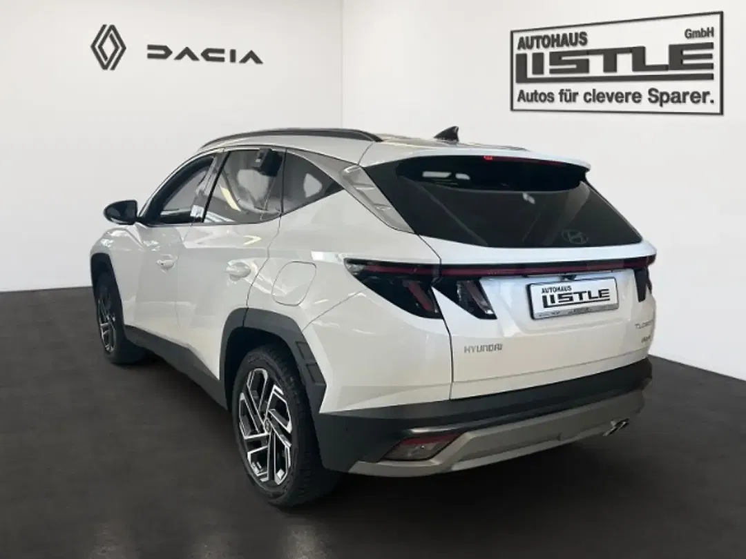 Hyundai TUCSON - Thumbnail 3
