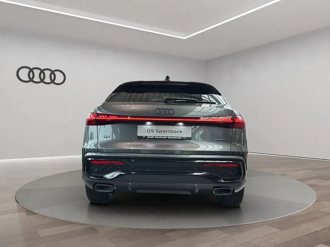 Audi Q5 - Thumbnail 7