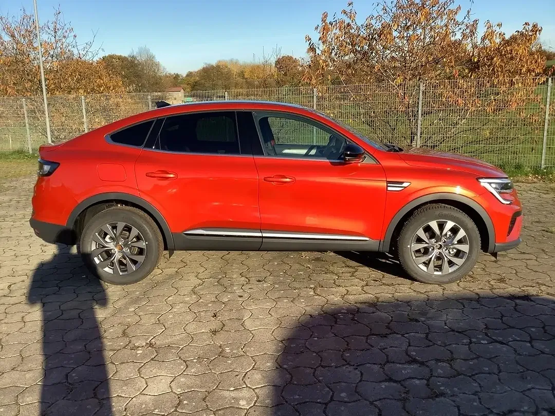 Renault Arkana - Thumbnail 4
