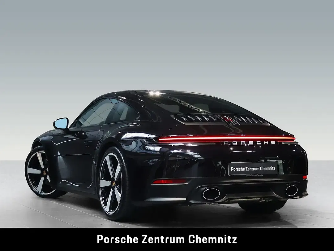 Porsche 911 - Thumbnail 3