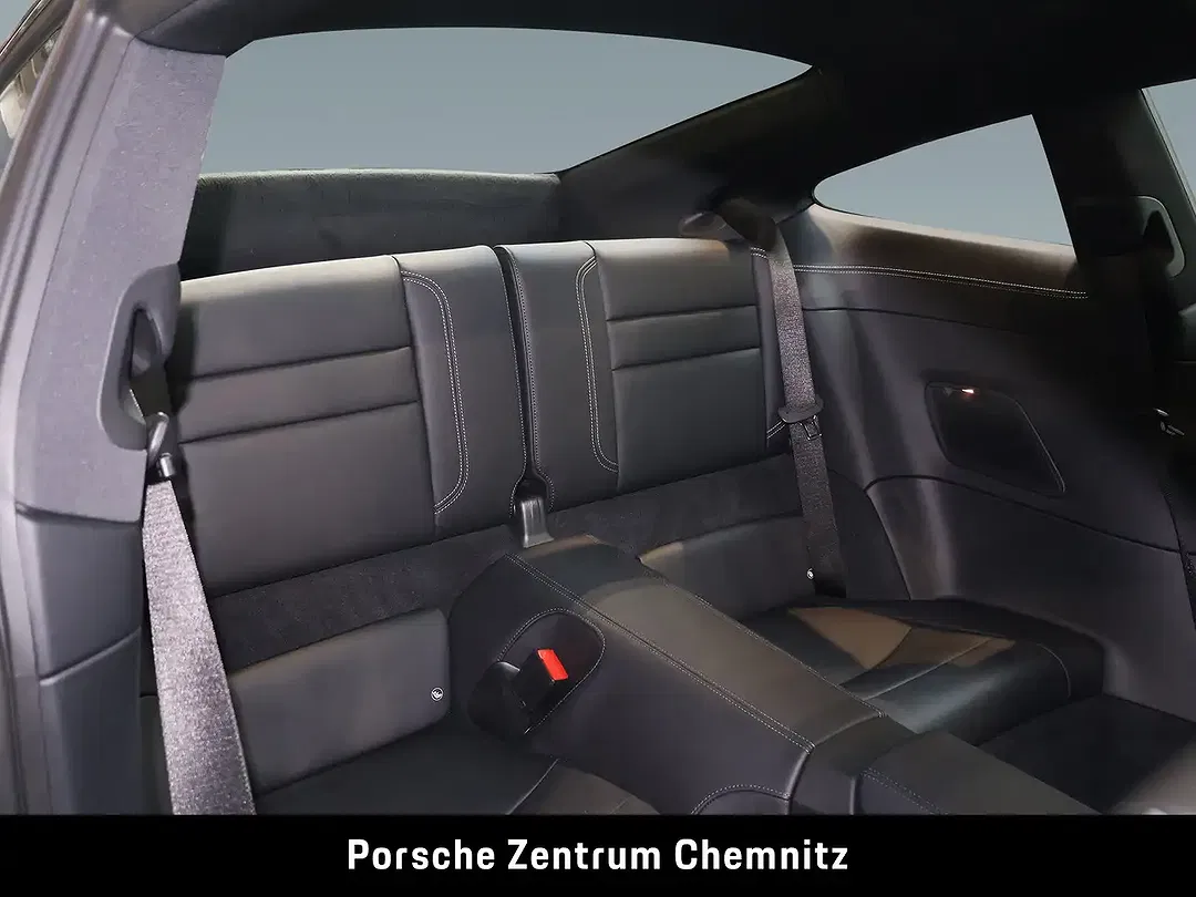 Porsche 911 - Thumbnail 8