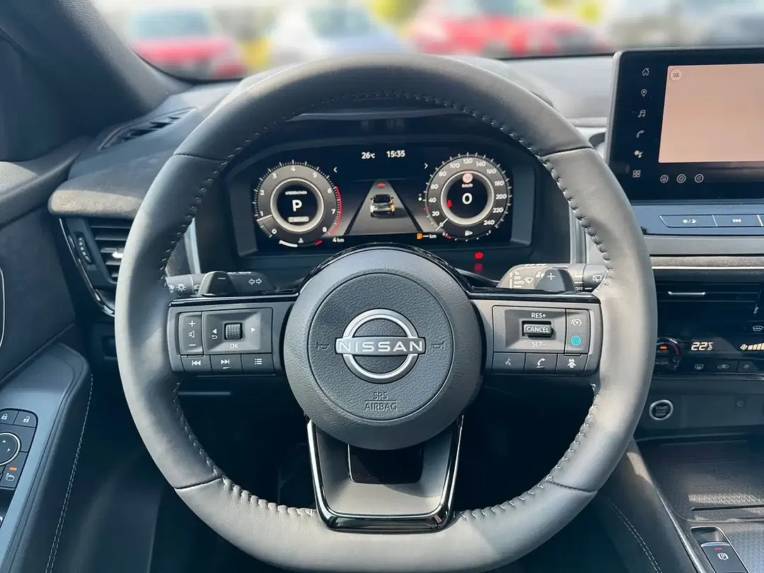 Nissan Qashqai - Thumbnail 9