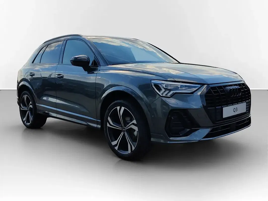 Audi Q3 - Thumbnail 3