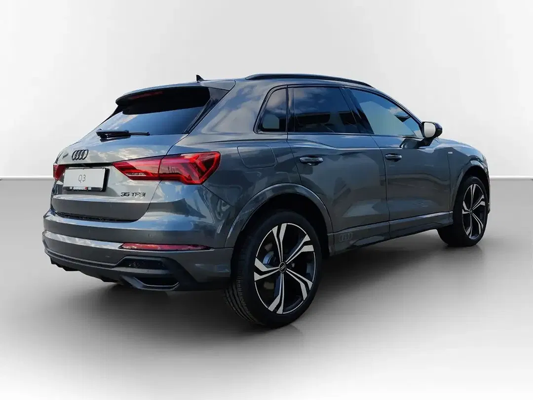 Audi Q3 - Thumbnail 4