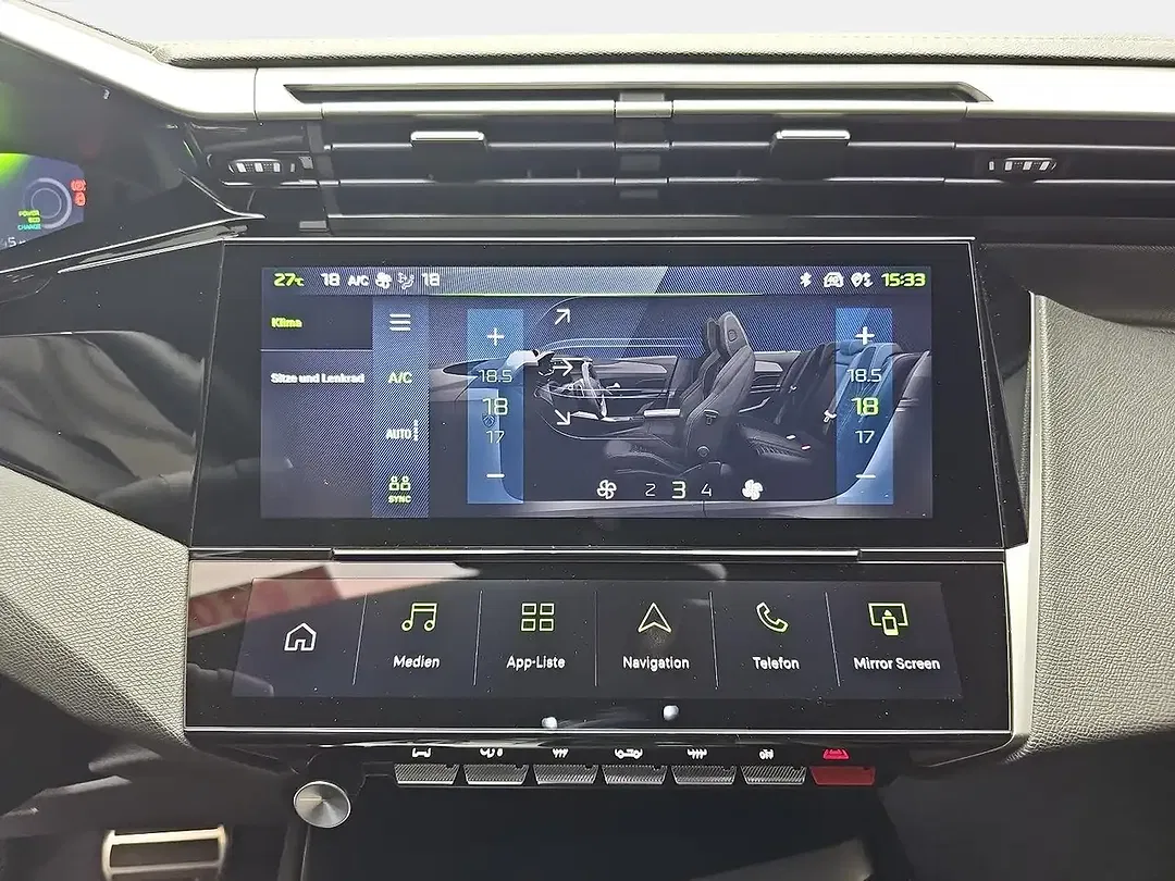 Peugeot 308 - Thumbnail 11