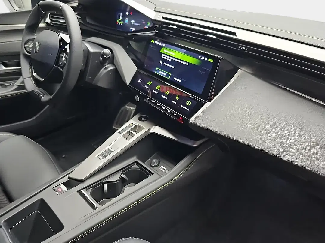 Peugeot 308 - Thumbnail 17