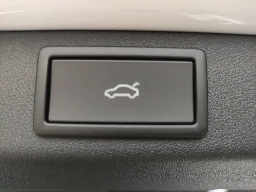 Skoda Elroq - Thumbnail 9