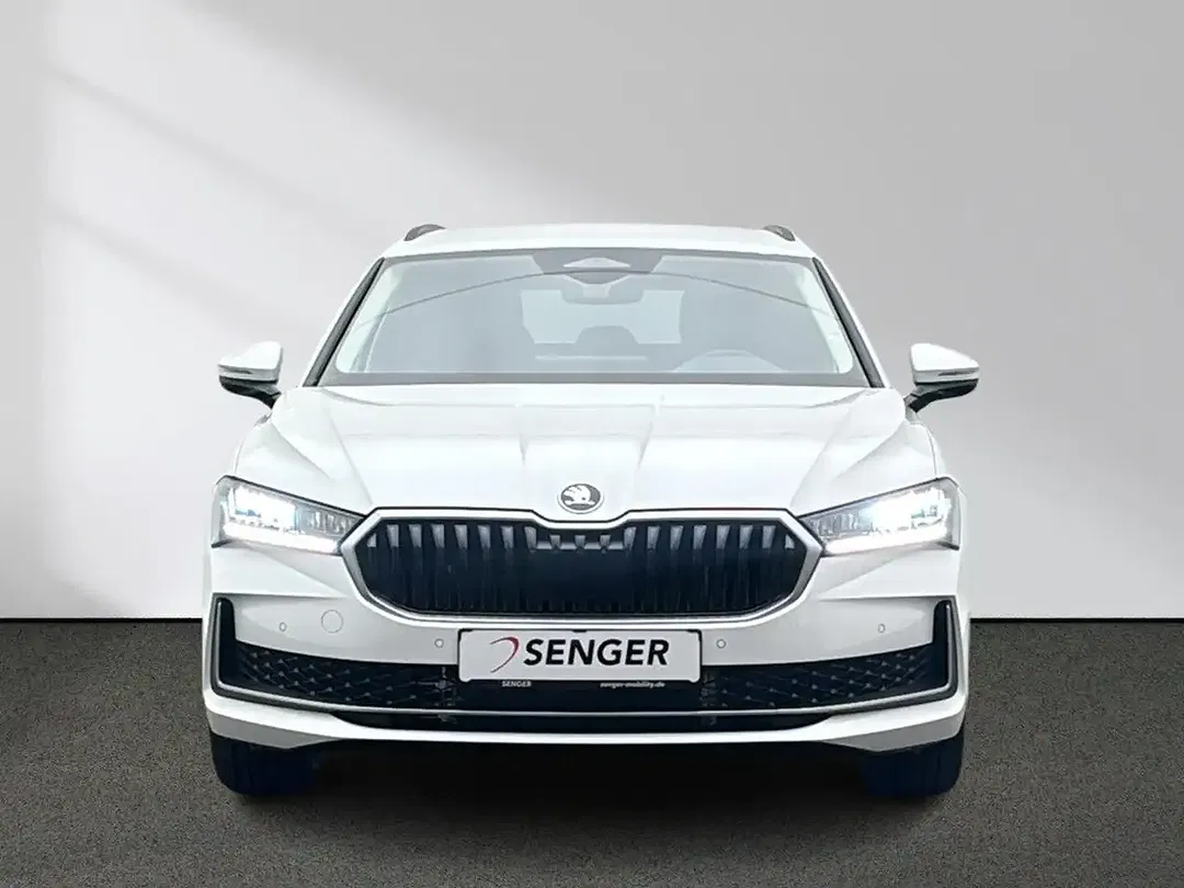 Skoda Superb - Thumbnail 3