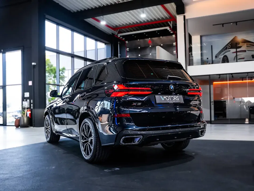 BMW X5 - Thumbnail 3