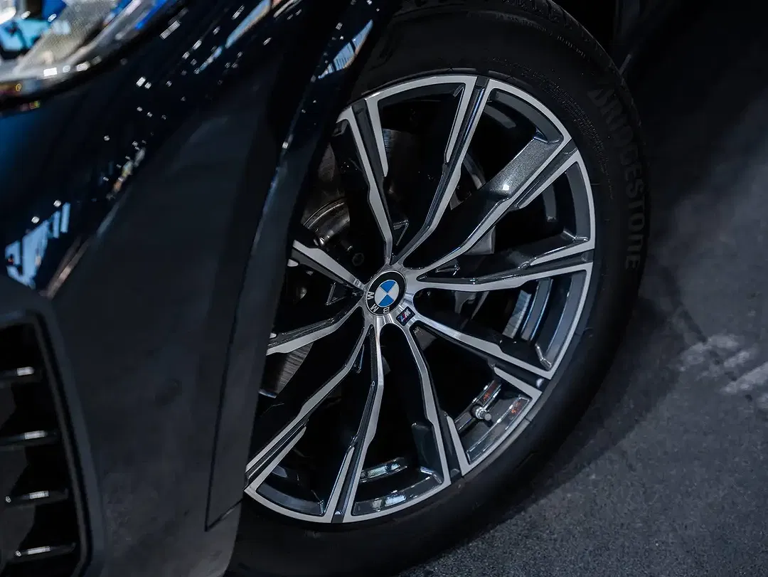 BMW X5 - Thumbnail 7