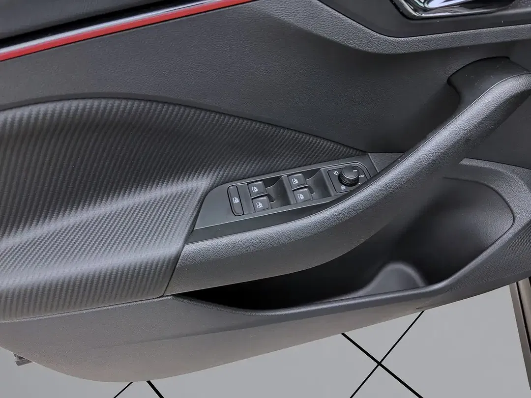 Skoda Kamiq - Thumbnail 11