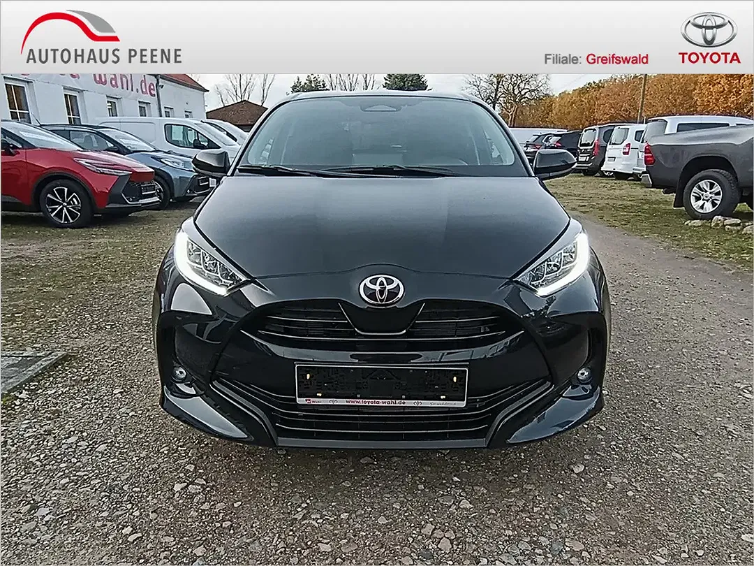 Toyota Yaris - Thumbnail 5
