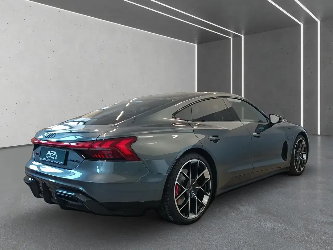 Audi RS e-tron GT - Thumbnail 2