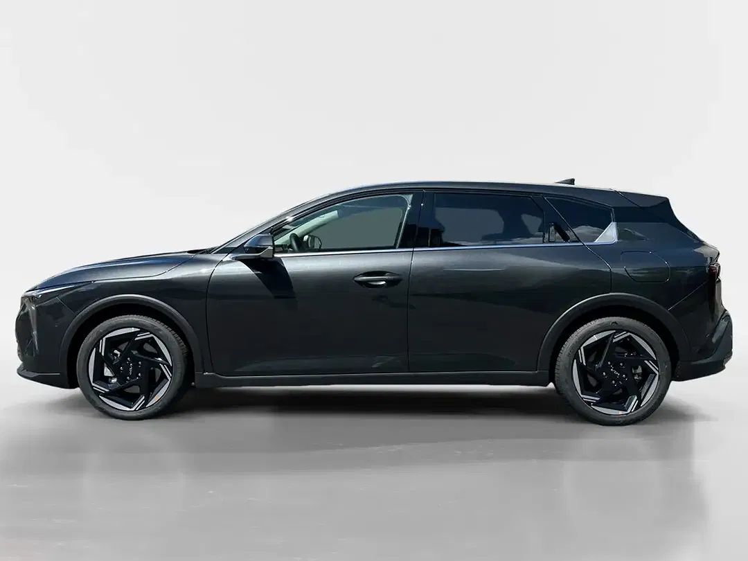 Kia K4 - Thumbnail 3