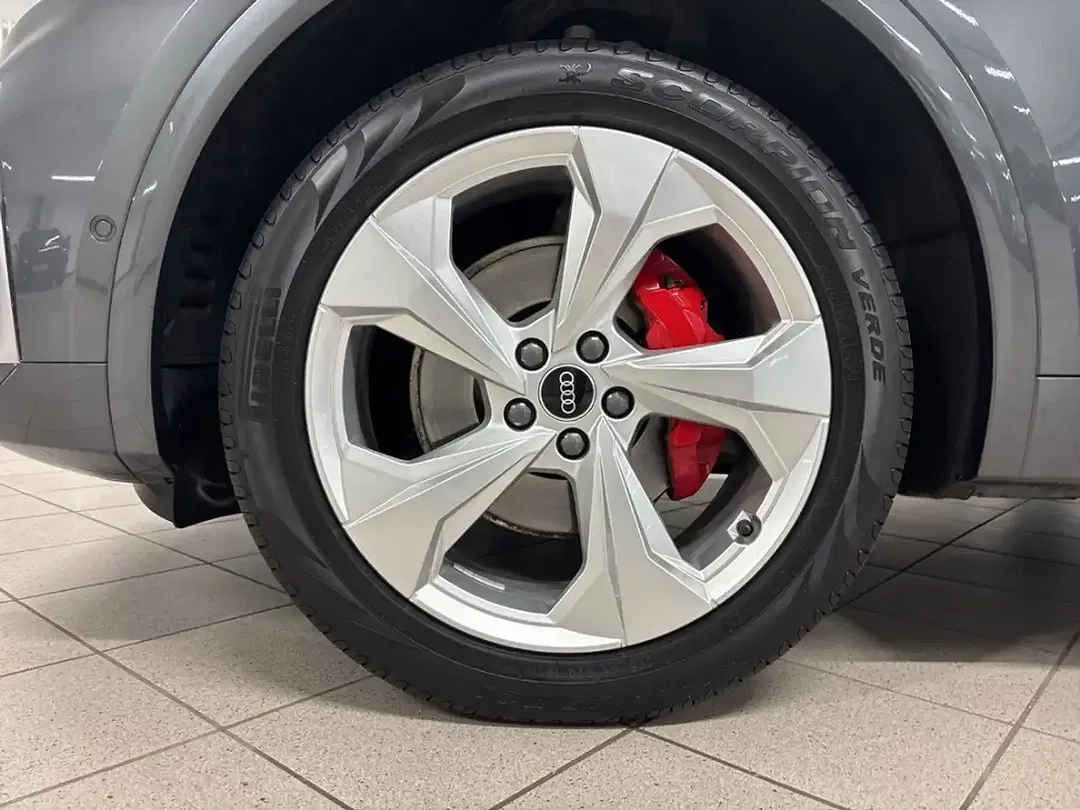 Audi Q5 - Thumbnail 4