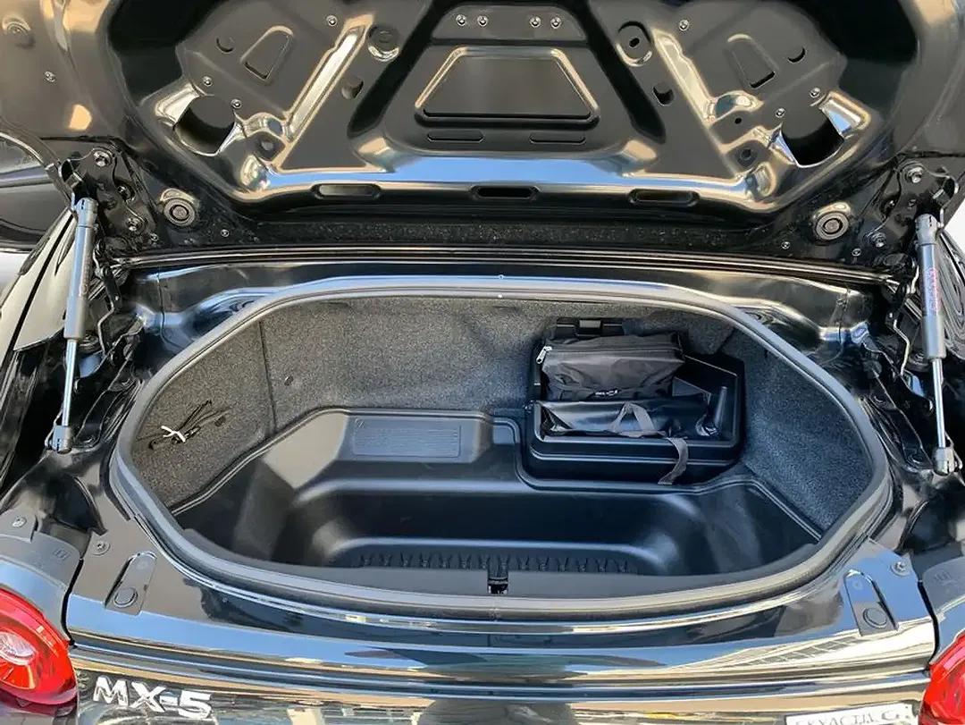 Mazda MX-5 - Thumbnail 8