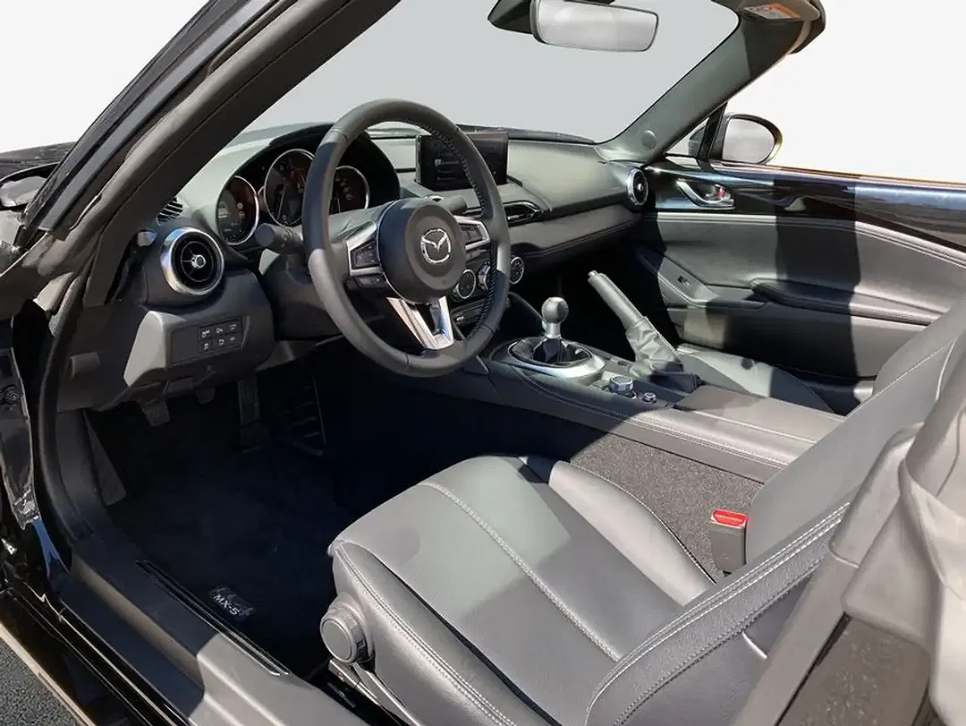 Mazda MX-5 - Thumbnail 9