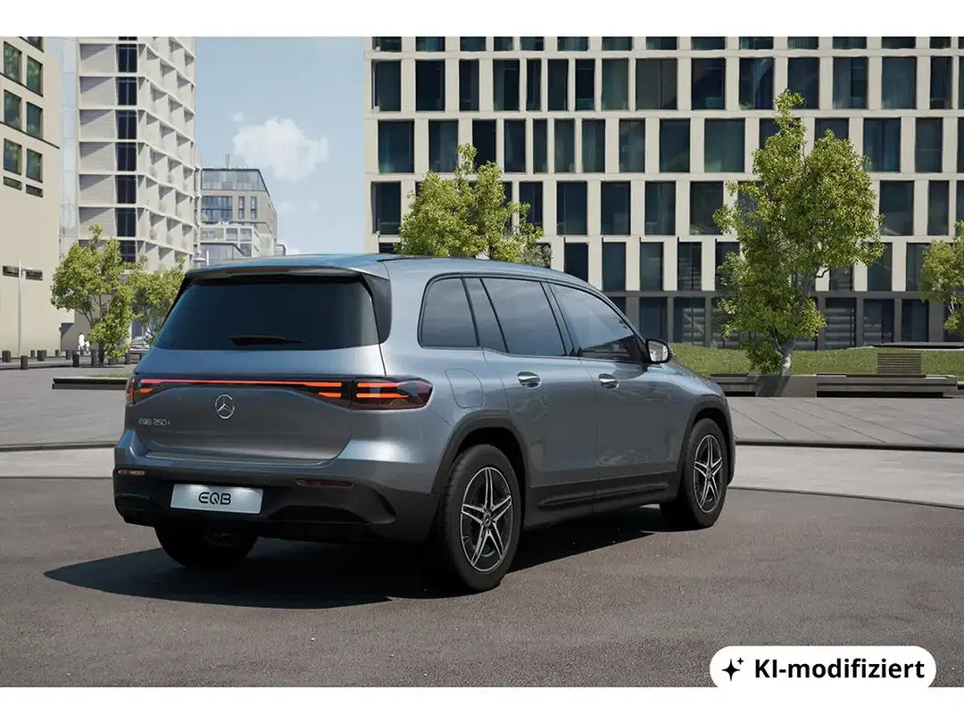 Mercedes-Benz EQB 250 - Thumbnail 4