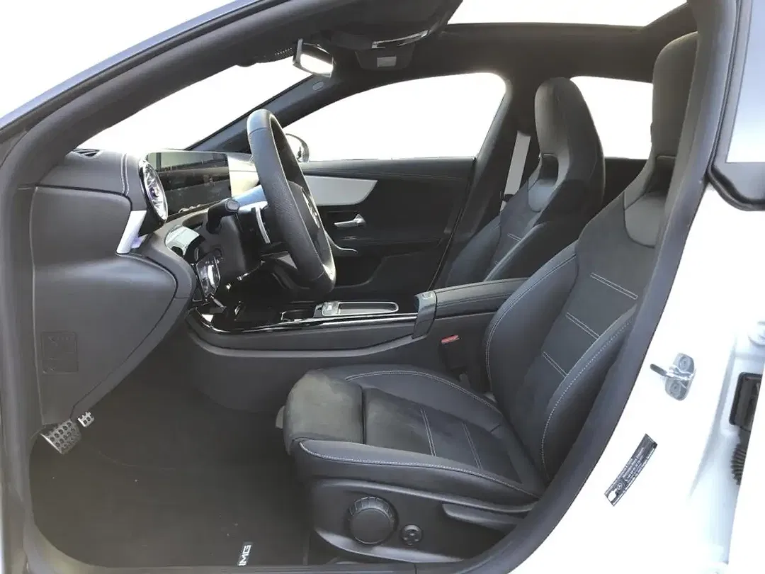 Mercedes-Benz CLA 200 - Thumbnail 5
