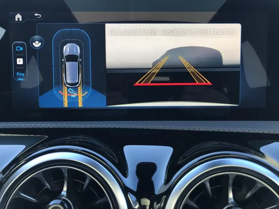 Mercedes-Benz CLA 200 - Thumbnail 6