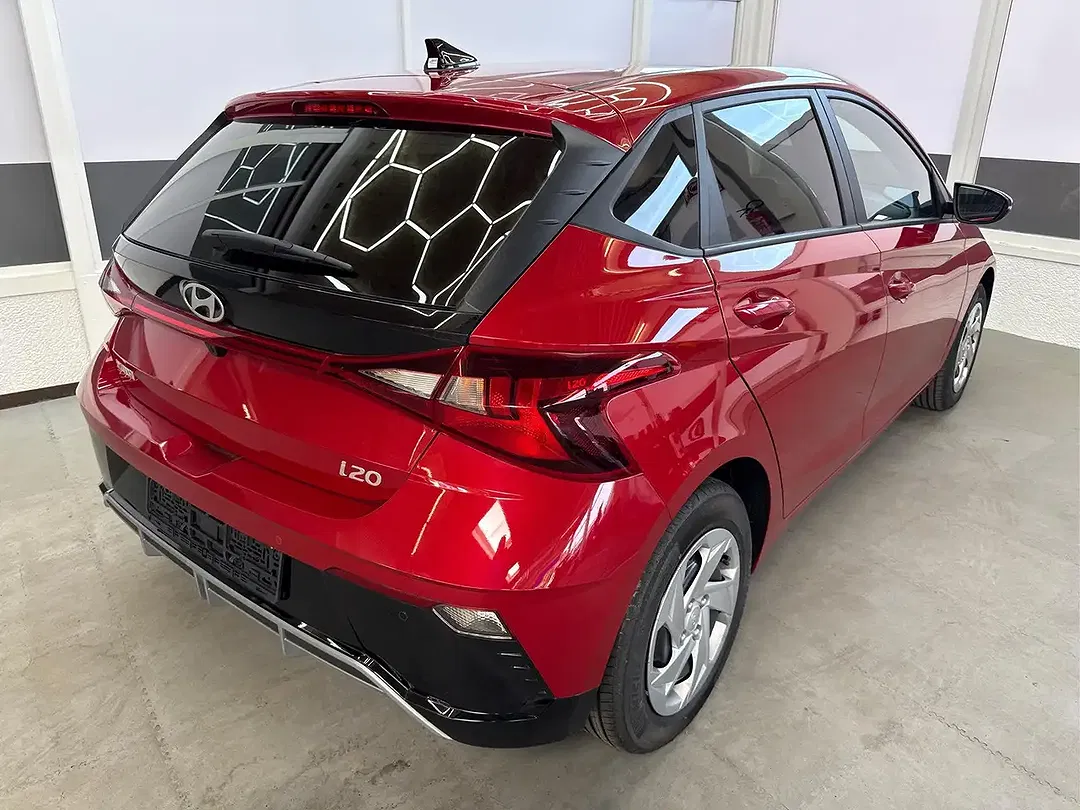 Hyundai i20 - Thumbnail 3
