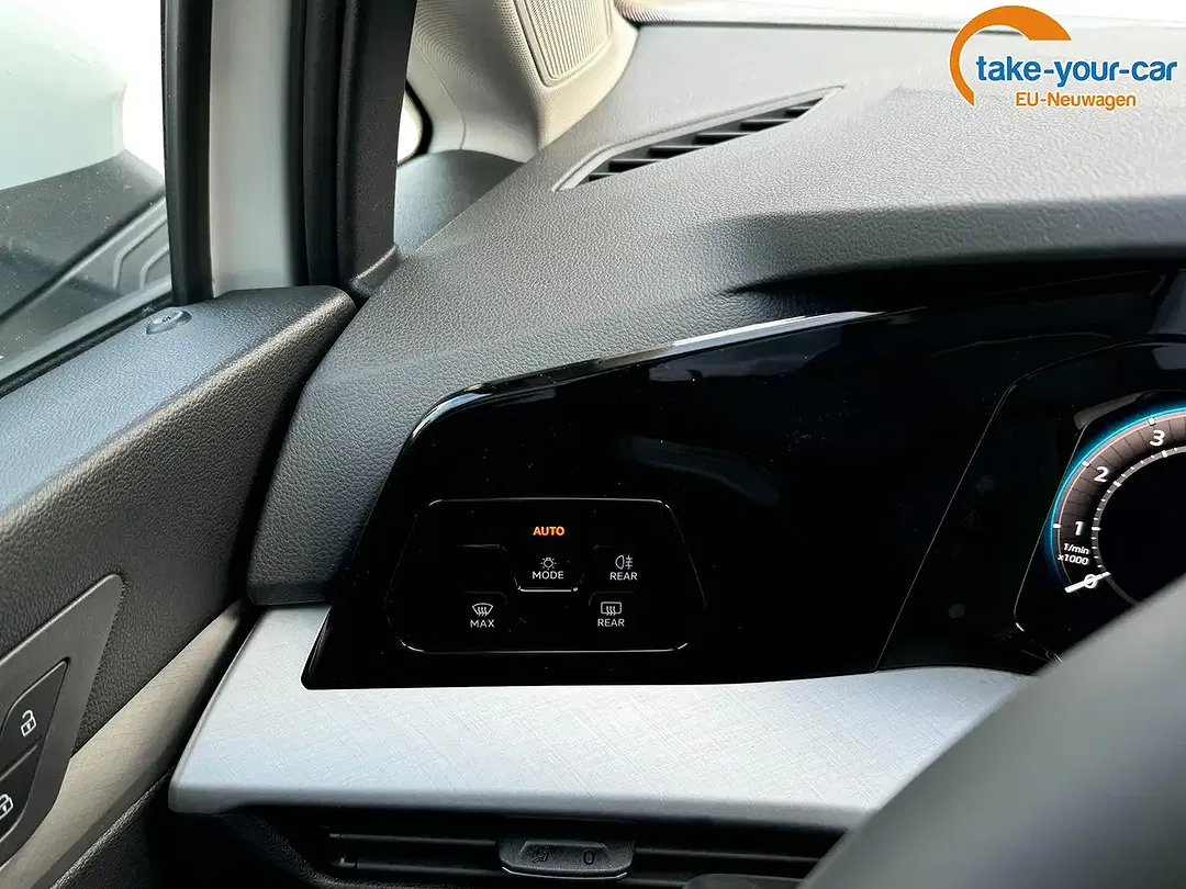 Volkswagen Golf Variant - Thumbnail 13