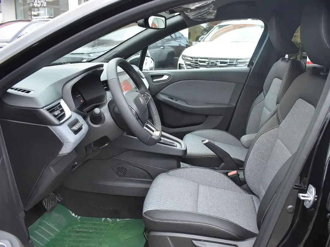 Renault Clio - Thumbnail 9