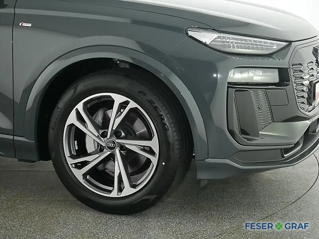 Audi Q6 e-tron - Thumbnail 10