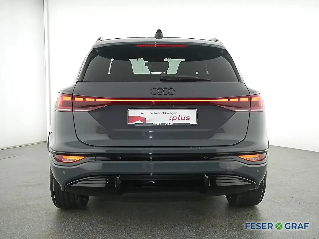Audi Q6 e-tron - Thumbnail 12