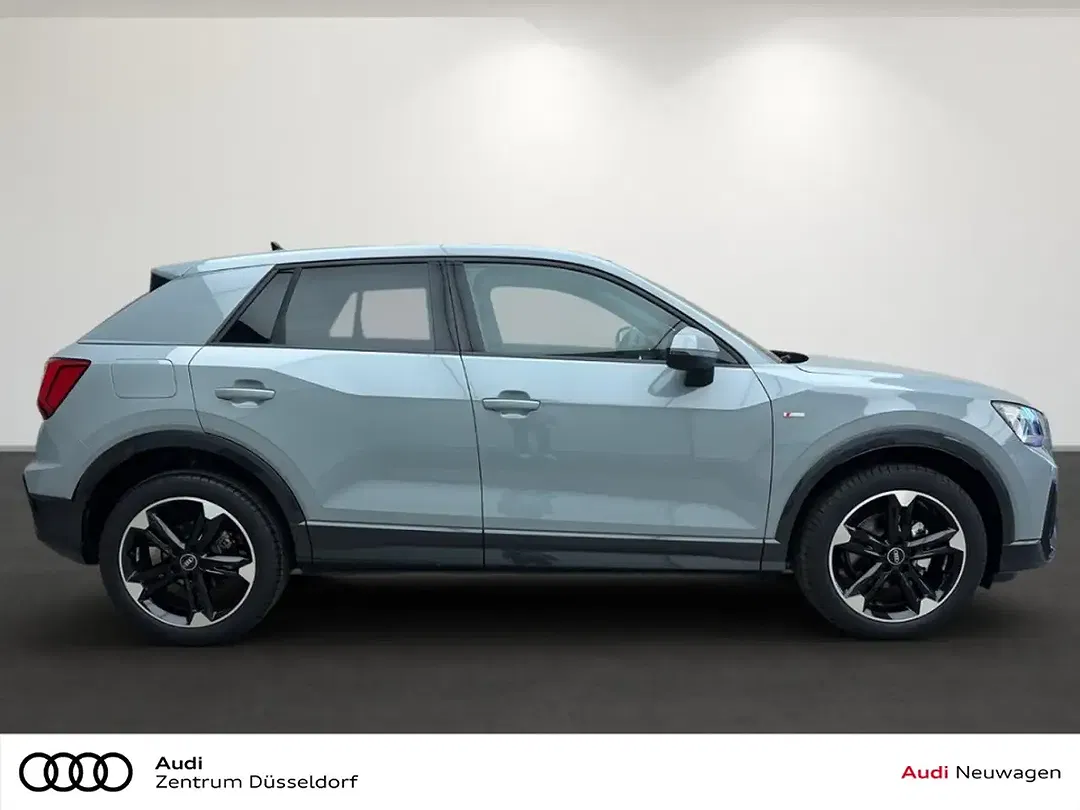 Audi Q2 - Thumbnail 3
