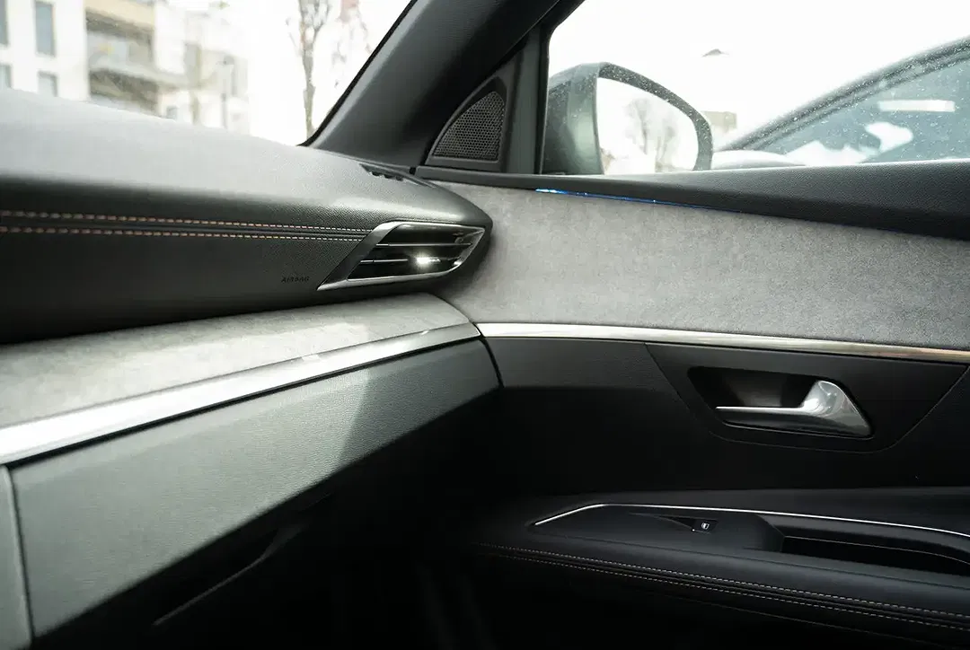 Peugeot 3008 - Thumbnail 11