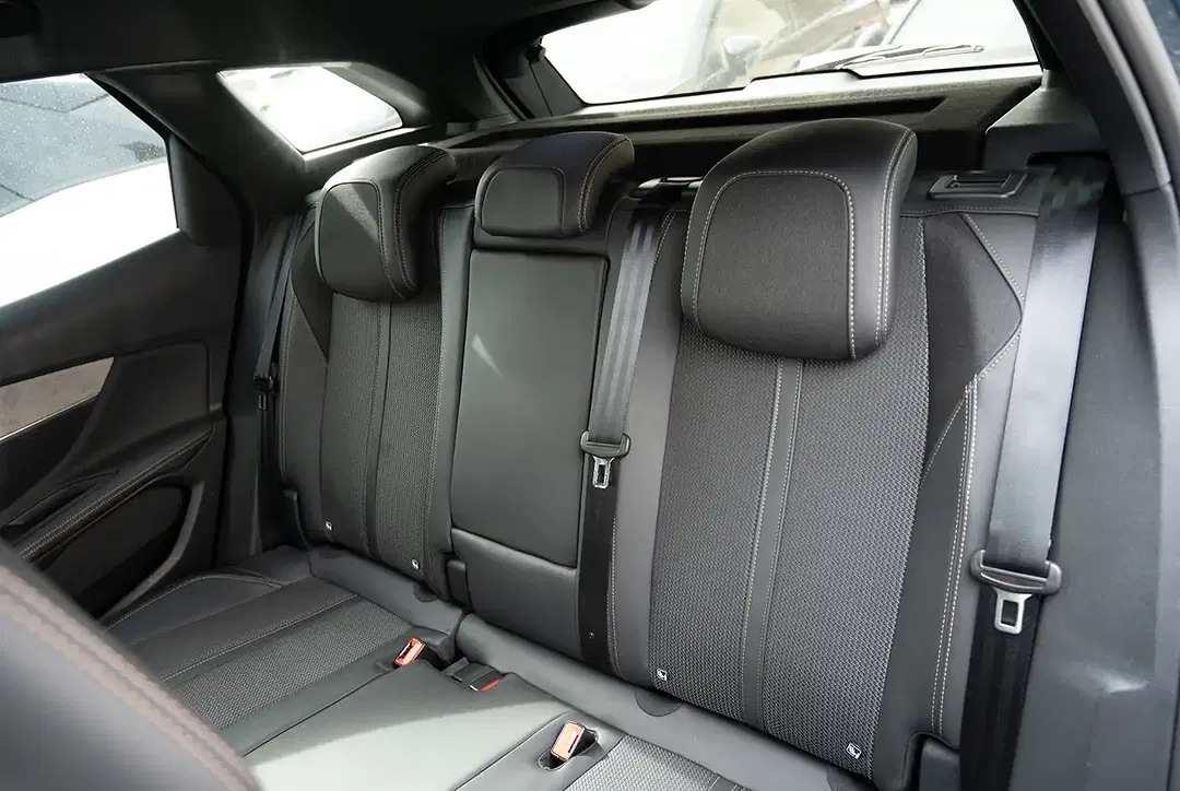 Peugeot 3008 - Thumbnail 6