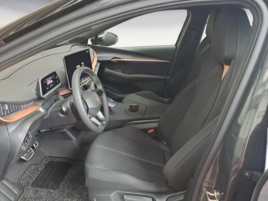 CUPRA Tavascan - Thumbnail 8