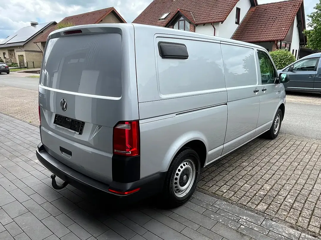 Volkswagen Transporter - Thumbnail 5