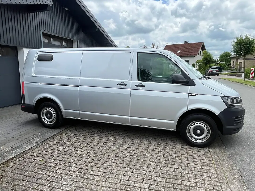 Volkswagen Transporter - Thumbnail 6