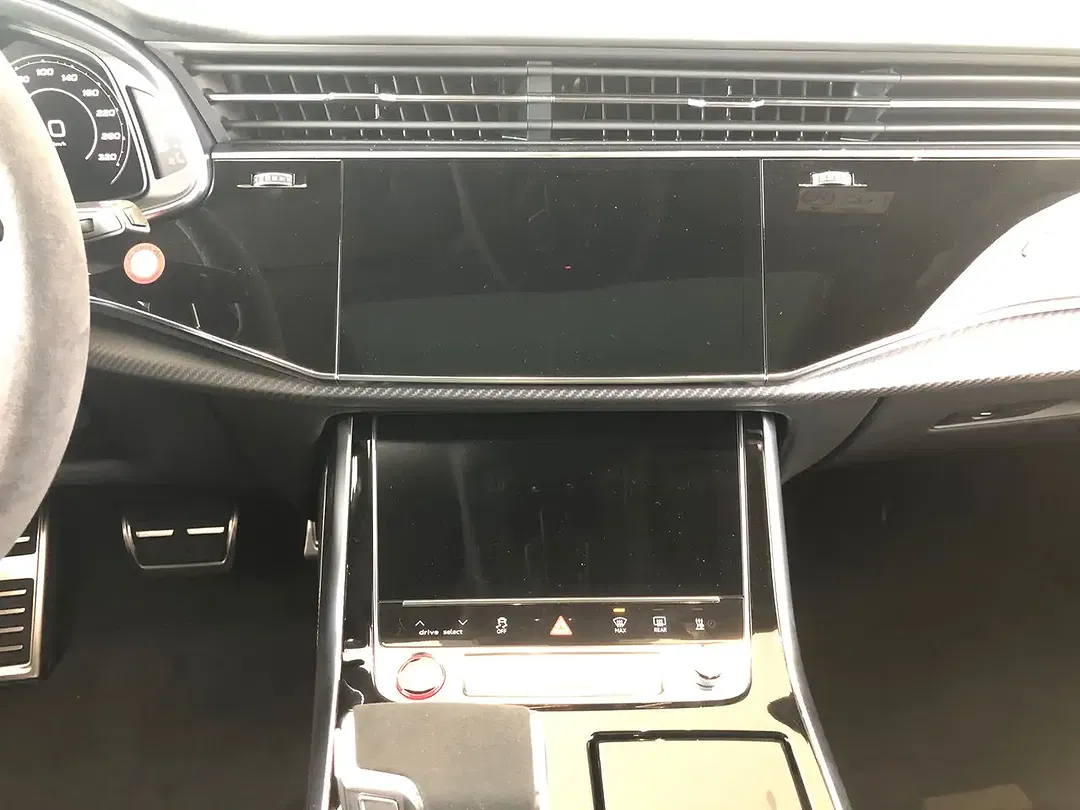 Audi RS Q8 - Thumbnail 6