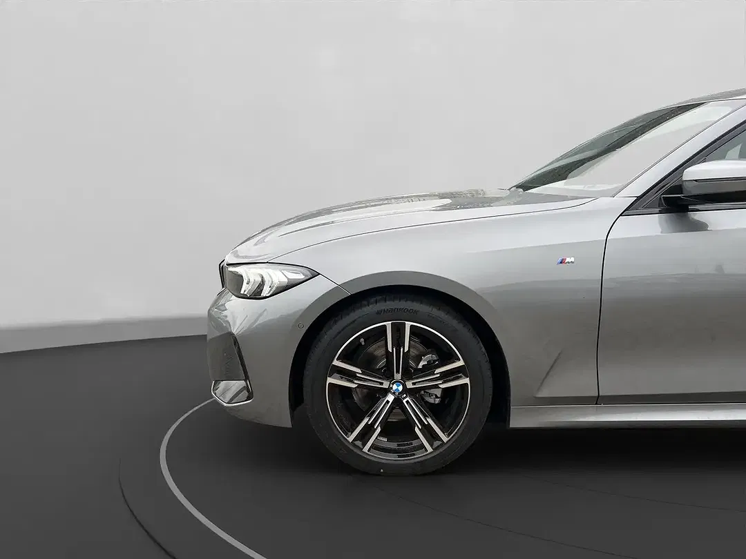 BMW 320 - Thumbnail 13