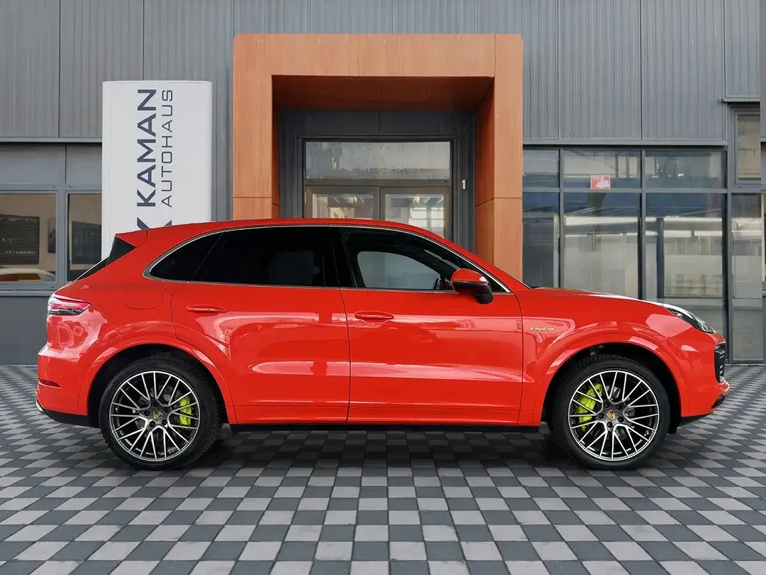 Porsche Cayenne - Thumbnail 23