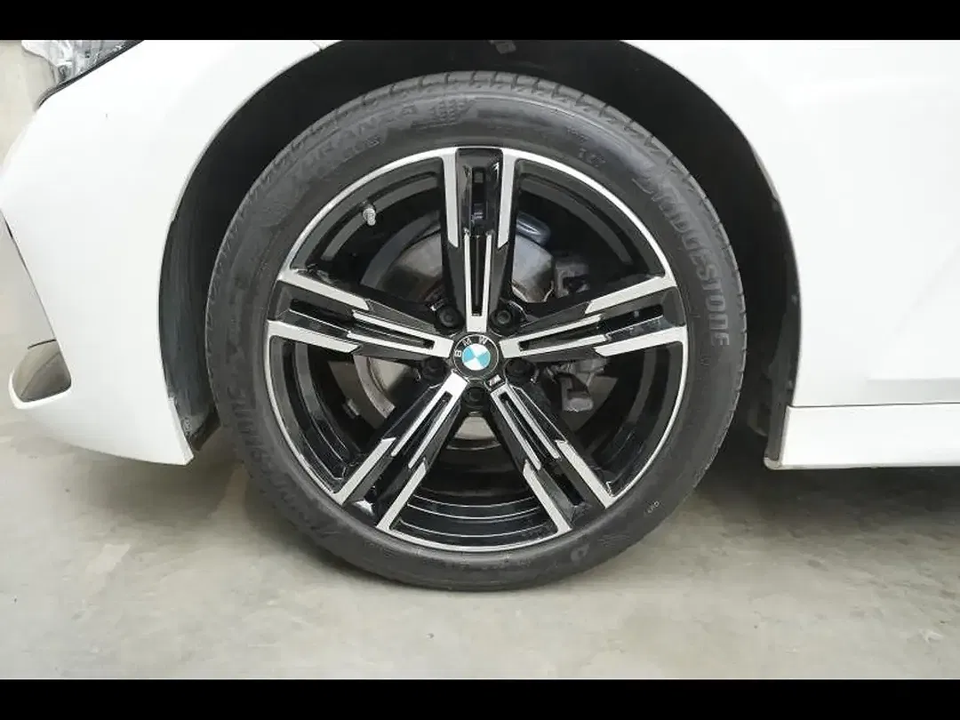 BMW 318 - Thumbnail 8