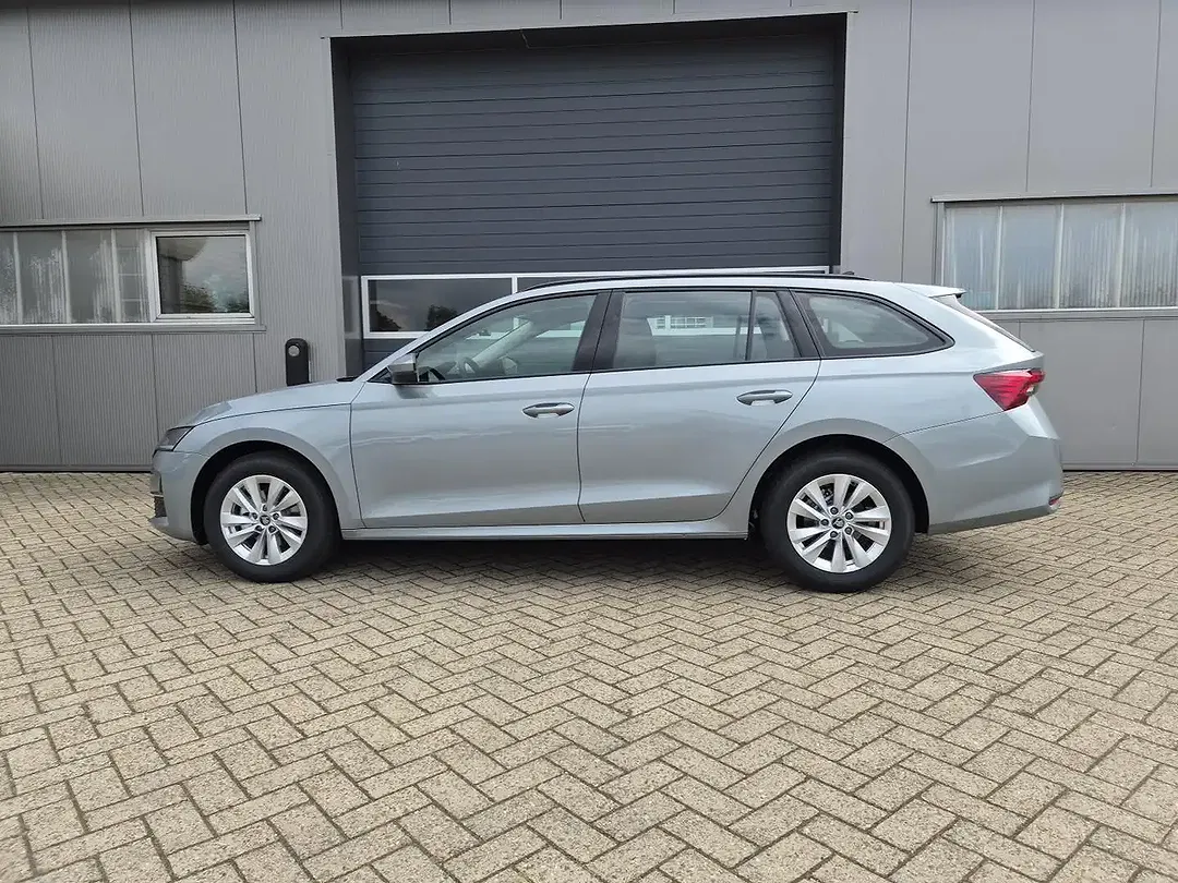 Skoda Octavia - Thumbnail 8