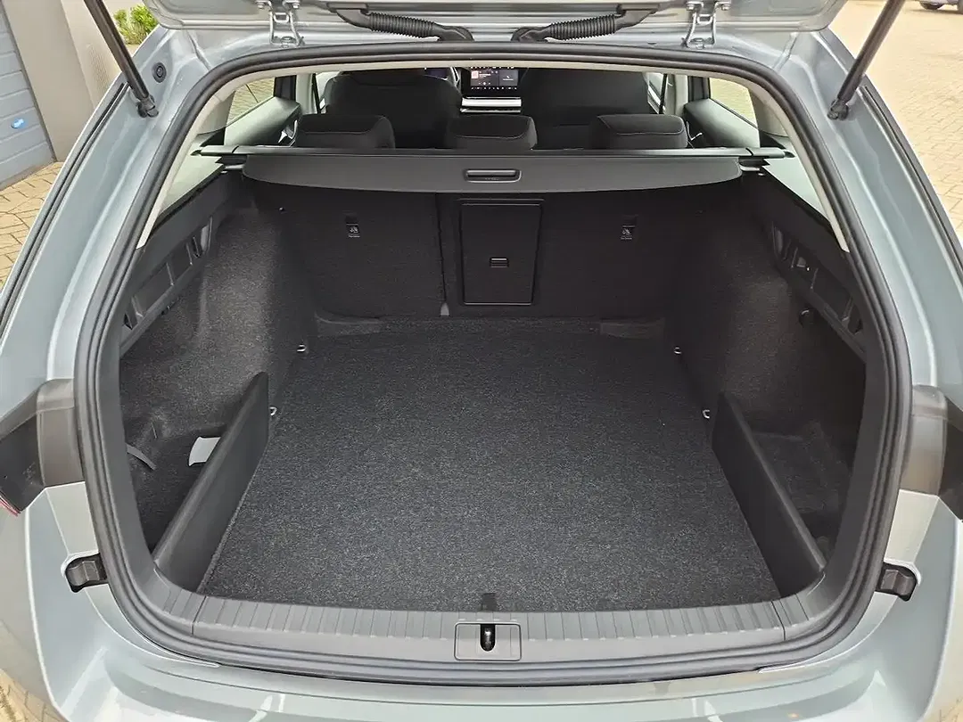 Skoda Octavia - Thumbnail 9