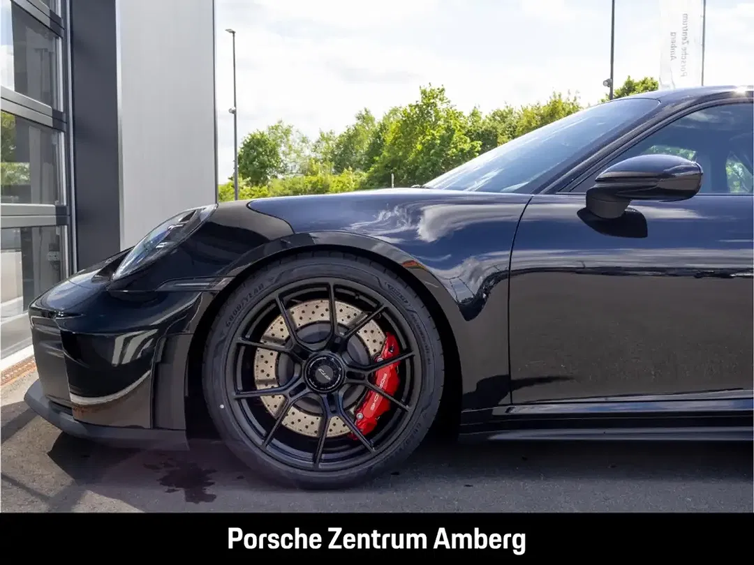 Porsche 992 - Thumbnail 12