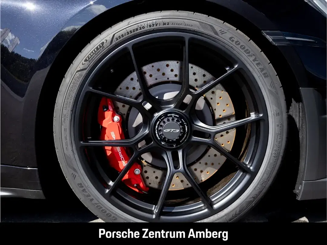 Porsche 992 - Thumbnail 9