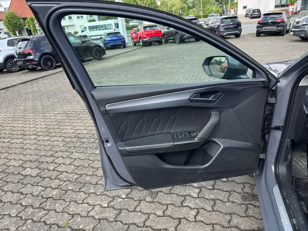 CUPRA Leon - Thumbnail 14