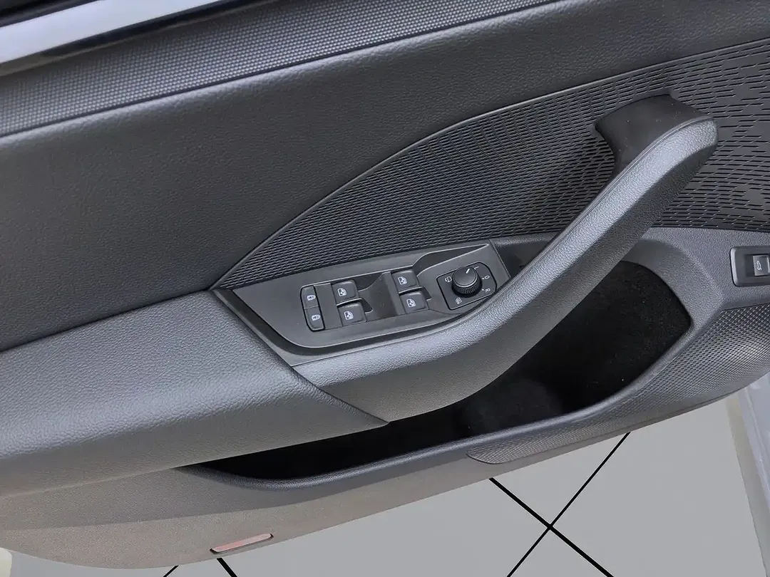 Skoda Octavia - Thumbnail 11