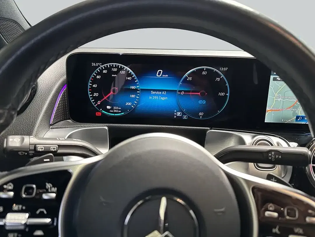 Mercedes-Benz EQB 300 - Thumbnail 17