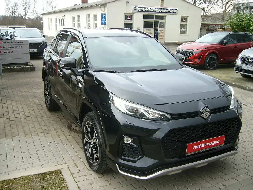 Suzuki Across Hybrid Comfort+