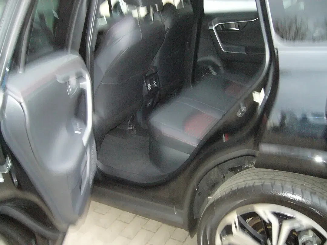 Suzuki Across - Thumbnail 9